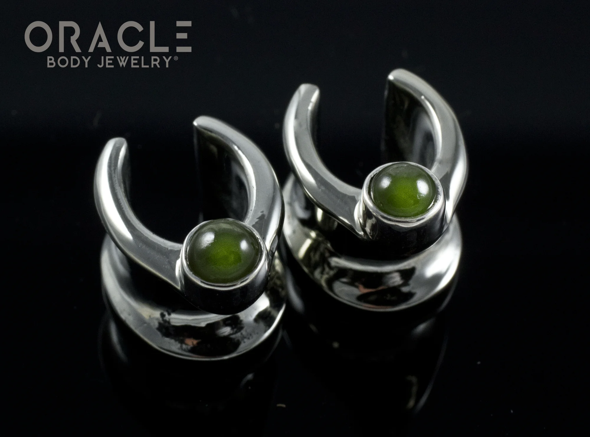 00g (9.5mm) White Brass Saddles with Nephrie Jade - Image 2