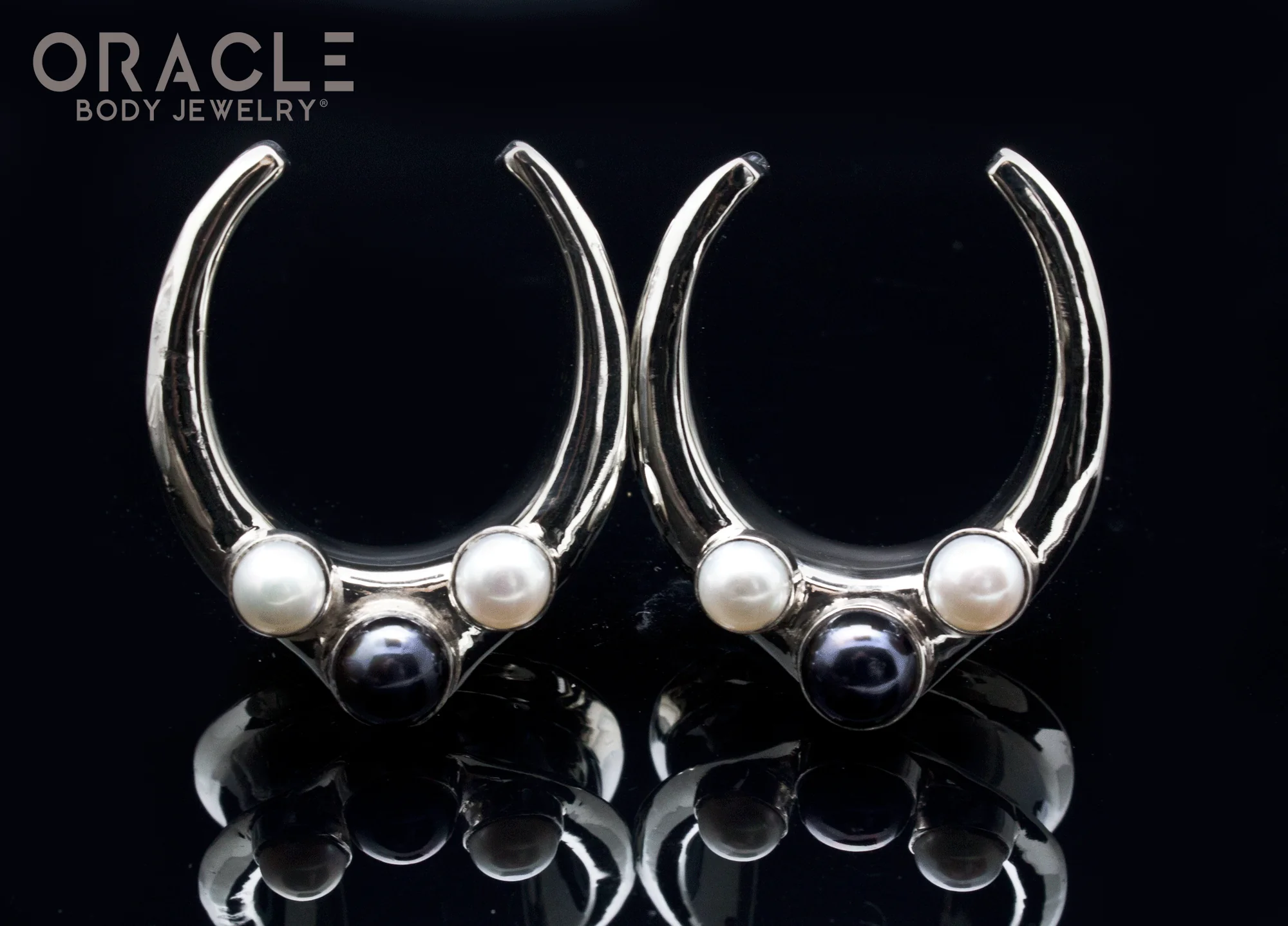 1-1/4" (32mm) White Brass Saddles with Black and White Pearls - Image 2