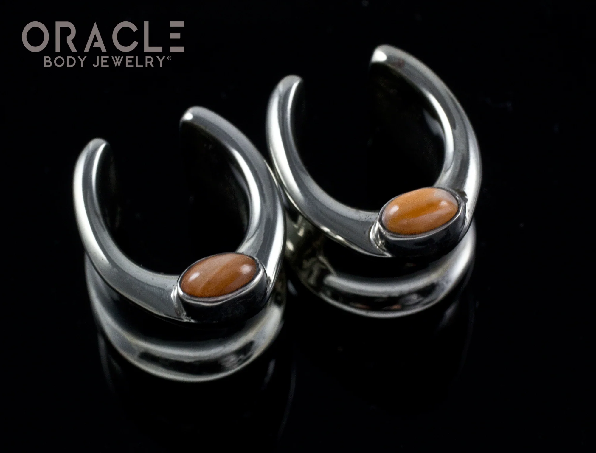1/2" (12.5mm) White Brass Saddles with Spiny Oyster - Image 2