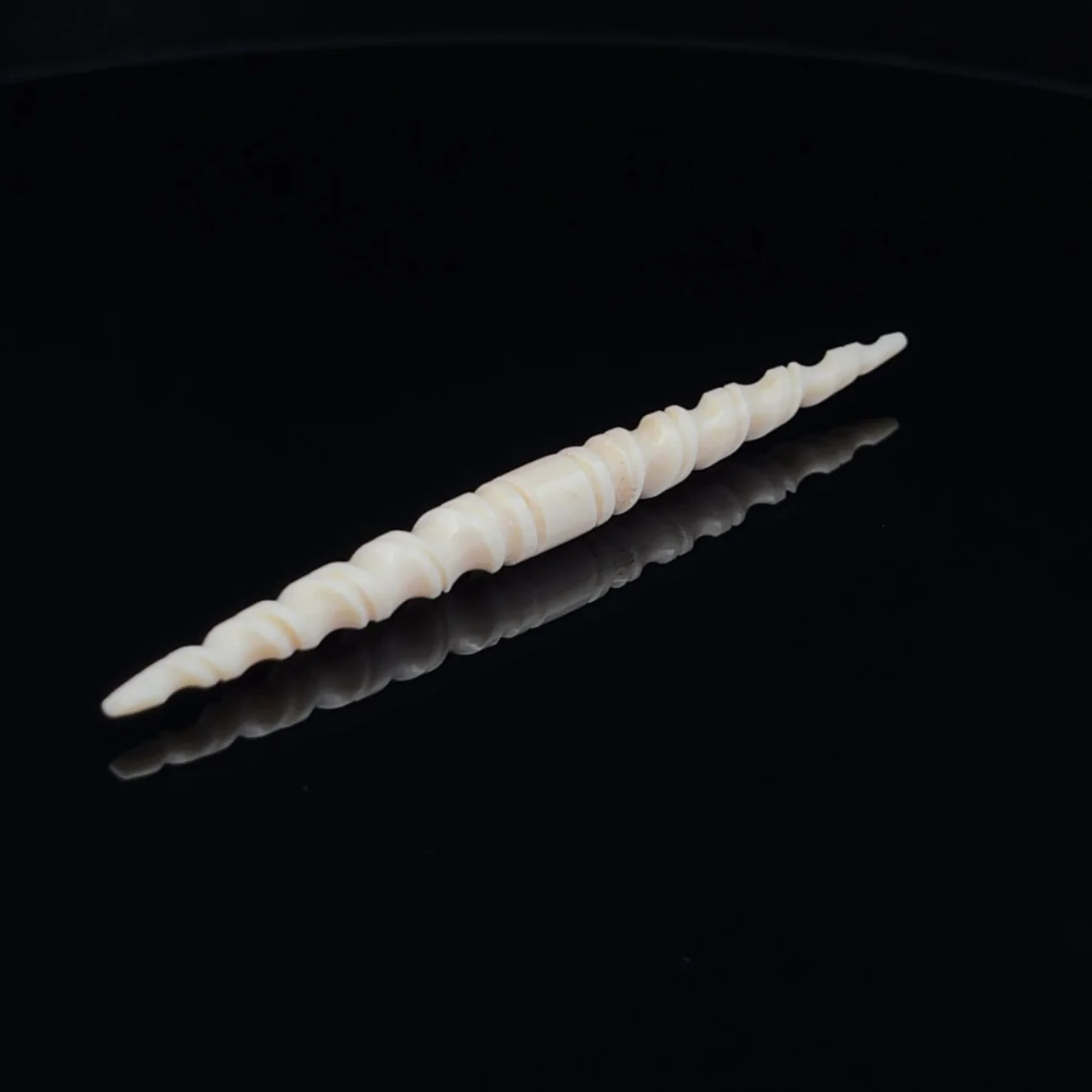 4g (5mm) Fossilized Mammoth Ivory Carved Septum Spike - Image 2