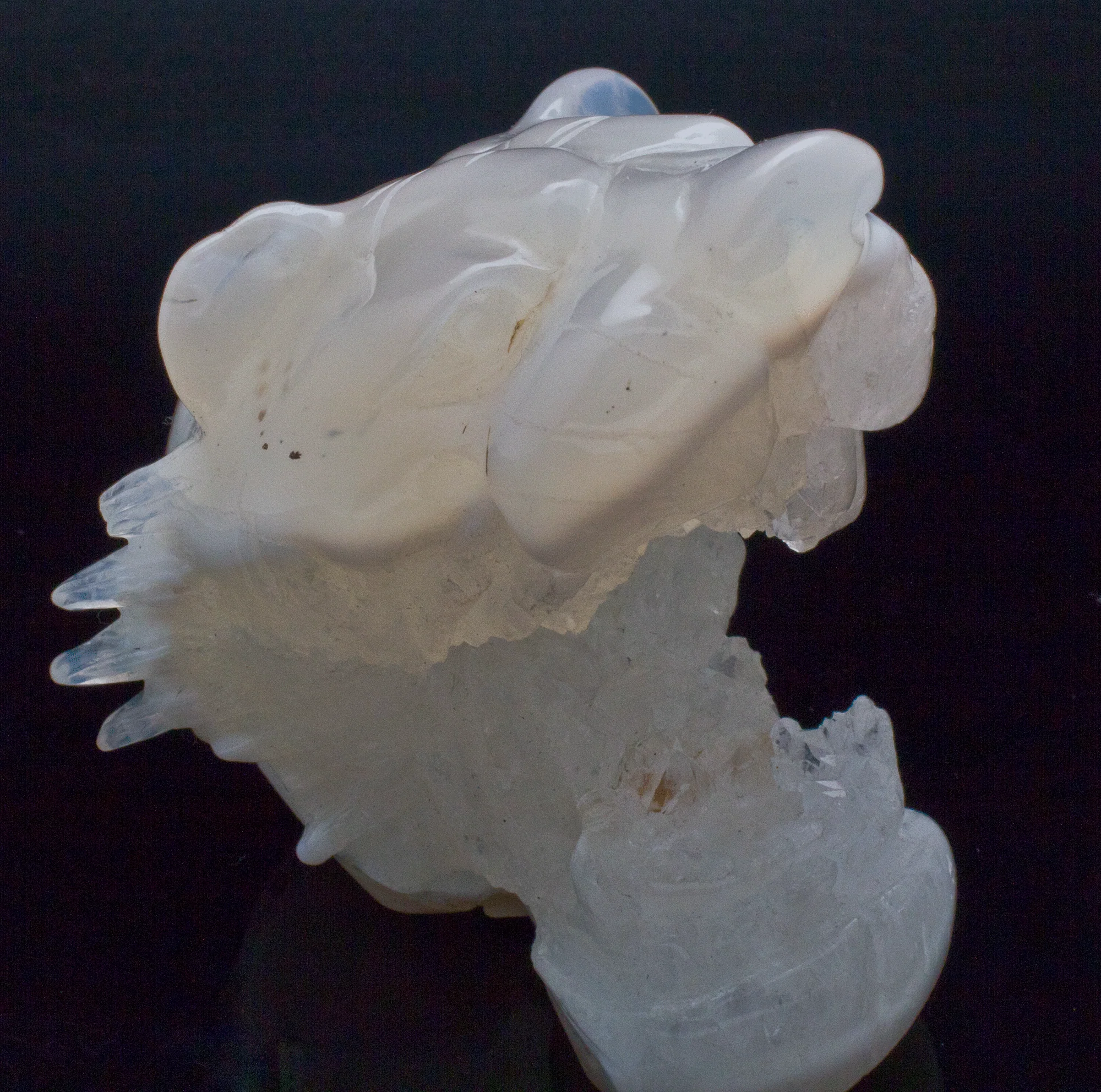 Agate and Quartz Carved Tiger - Image 2