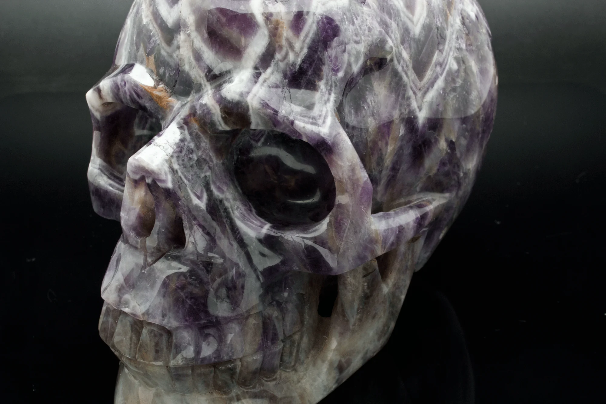 Large Amethyst Carved Large Skull - Image 5