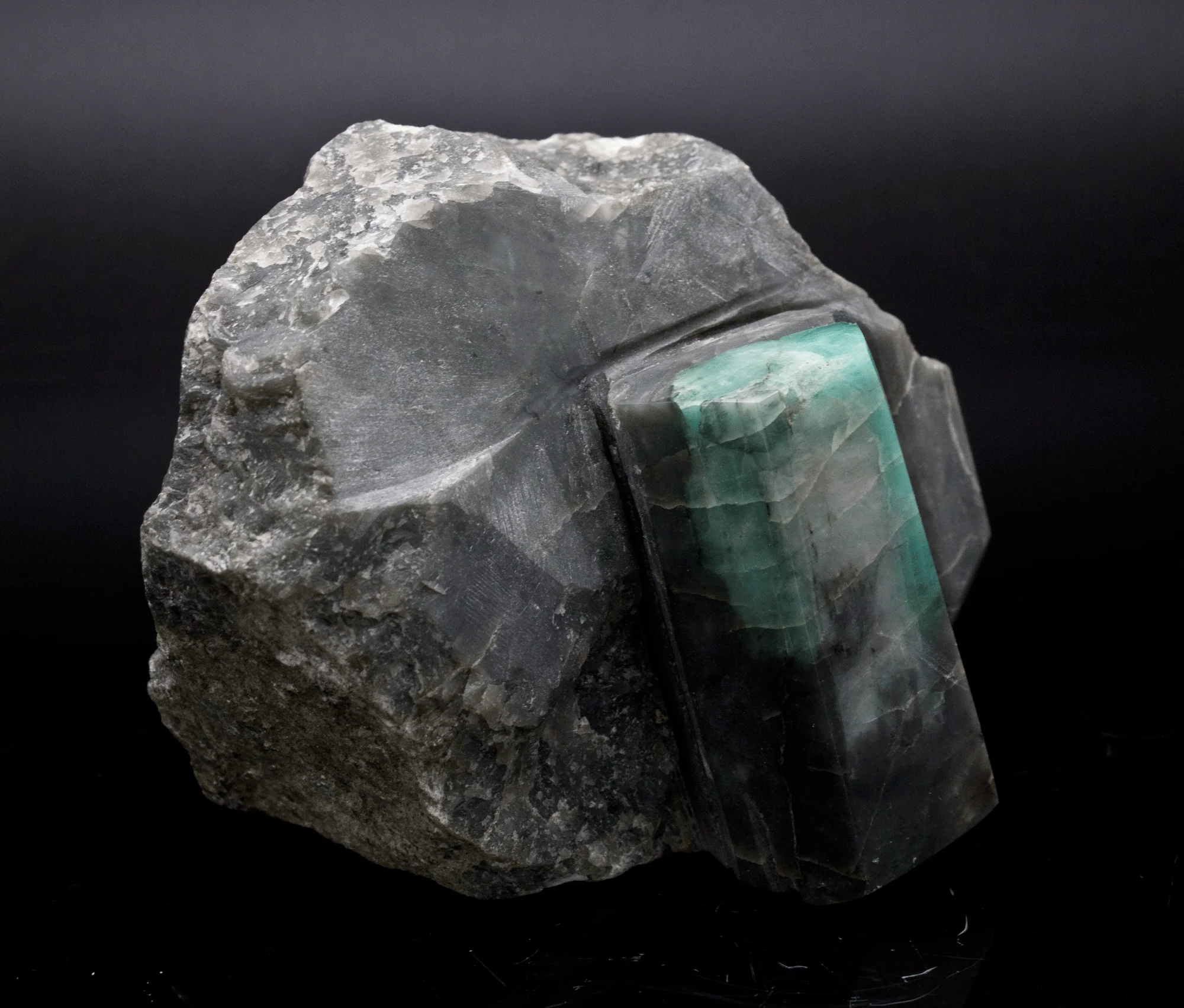 Carved Emerald on Matrix Specimen - Image 2