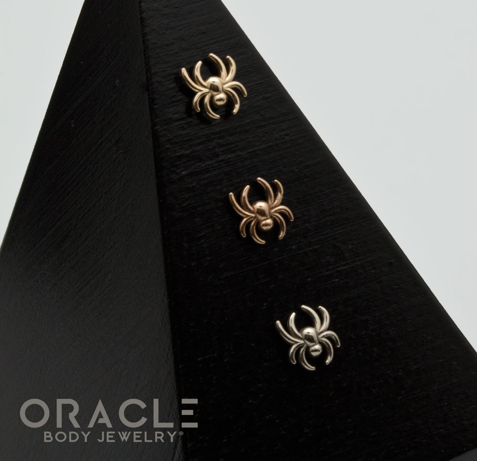 14k Gold Spider Baby Threadless End - Image 2