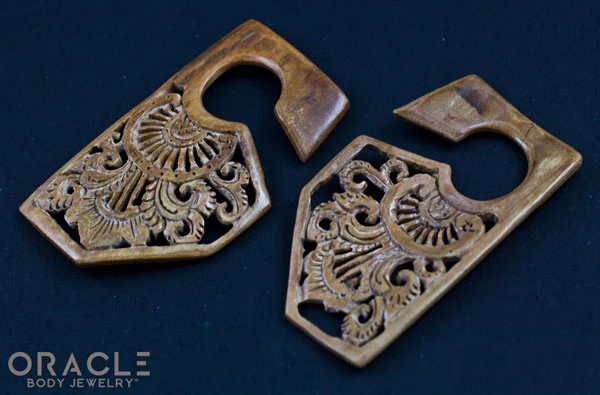 1/2" (12.5mm) Fossilized Mammoth Ivory Ornate Shields - Image 3