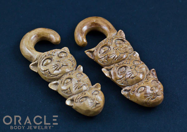 0g (8mm) Fossilized Mammoth Ivory Split Stacked Cats - Image 2