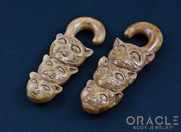 0g (8mm) Fossilized Mammoth Ivory Split Stacked Cats - Image 3