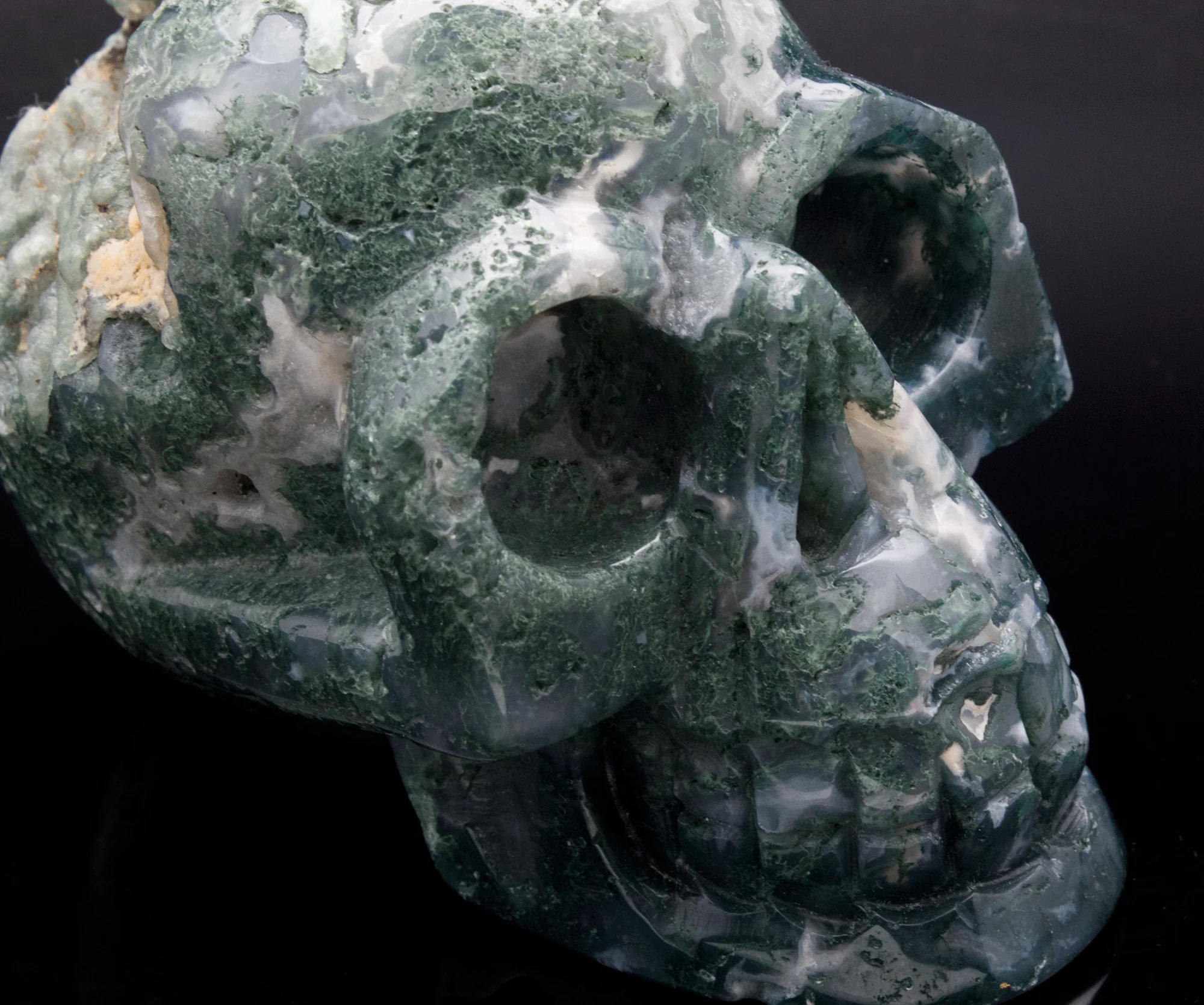 Moss Agate Carved Skull - Image 6