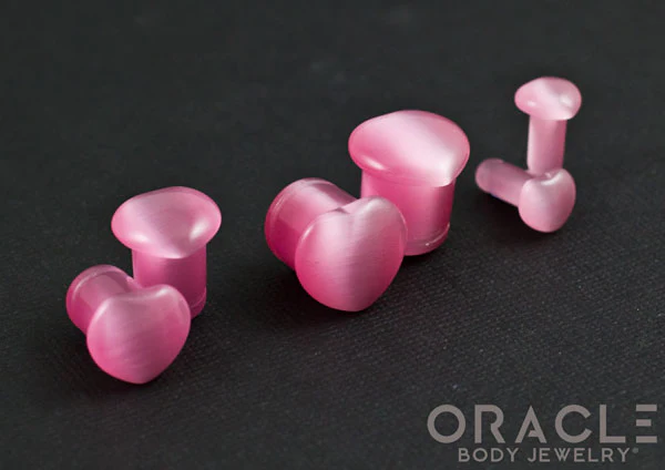 Single Flare Heart Front Bubblegum Cats Eye Plugs - Image 2