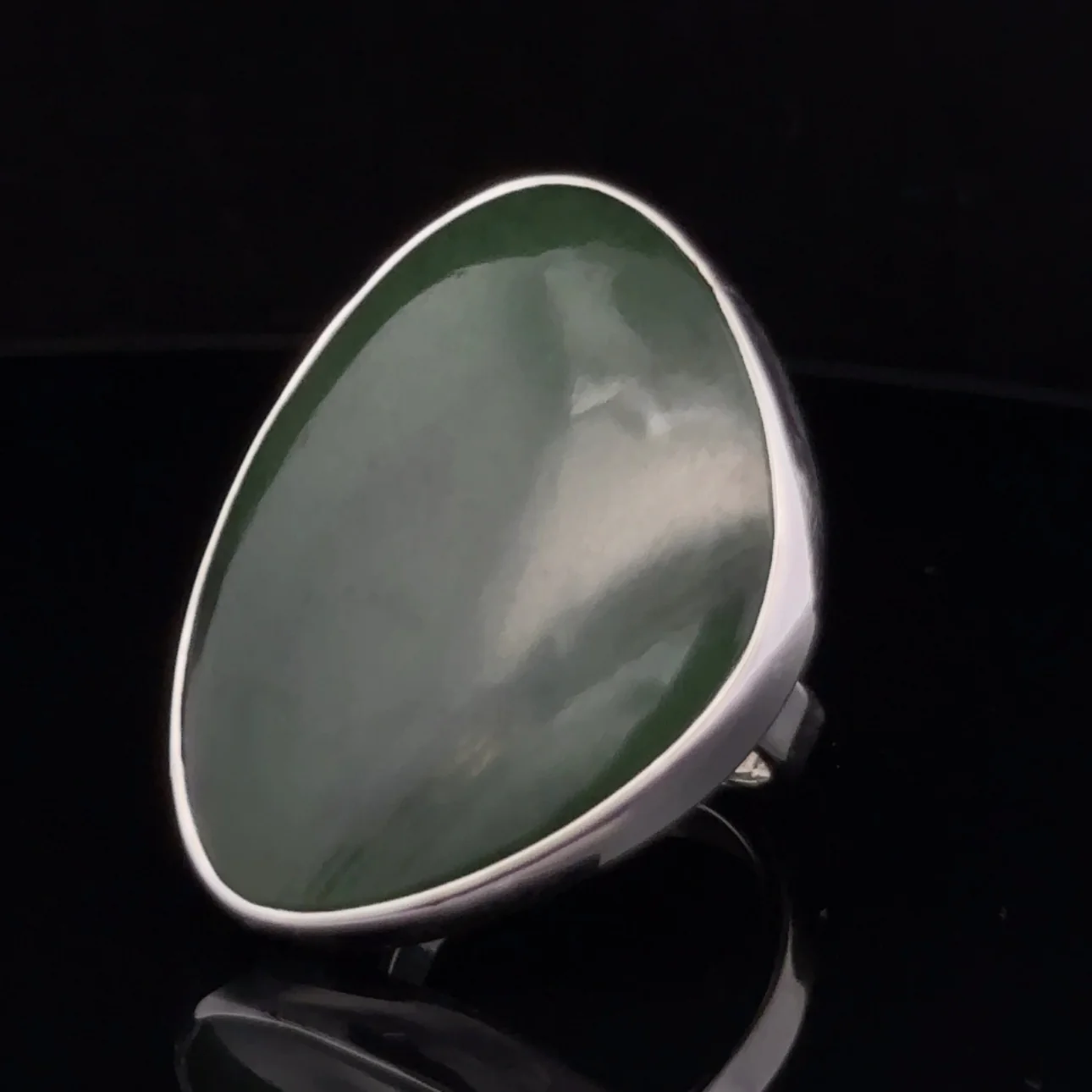 Sterling Silver Adjustable Nephrite Jade Ring - Image 3