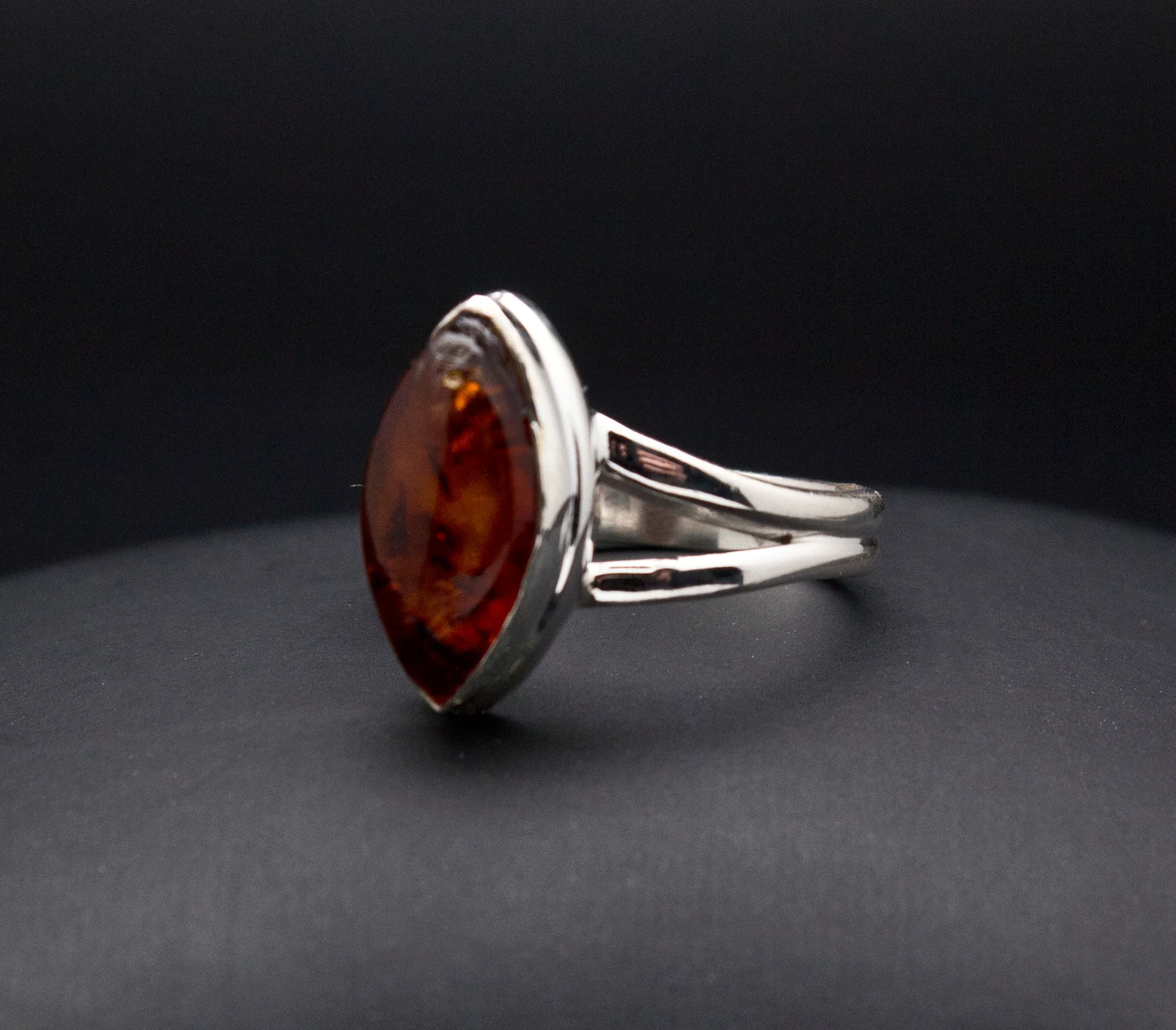 Sterling Silver Amber Ring Size 7 - Image 2