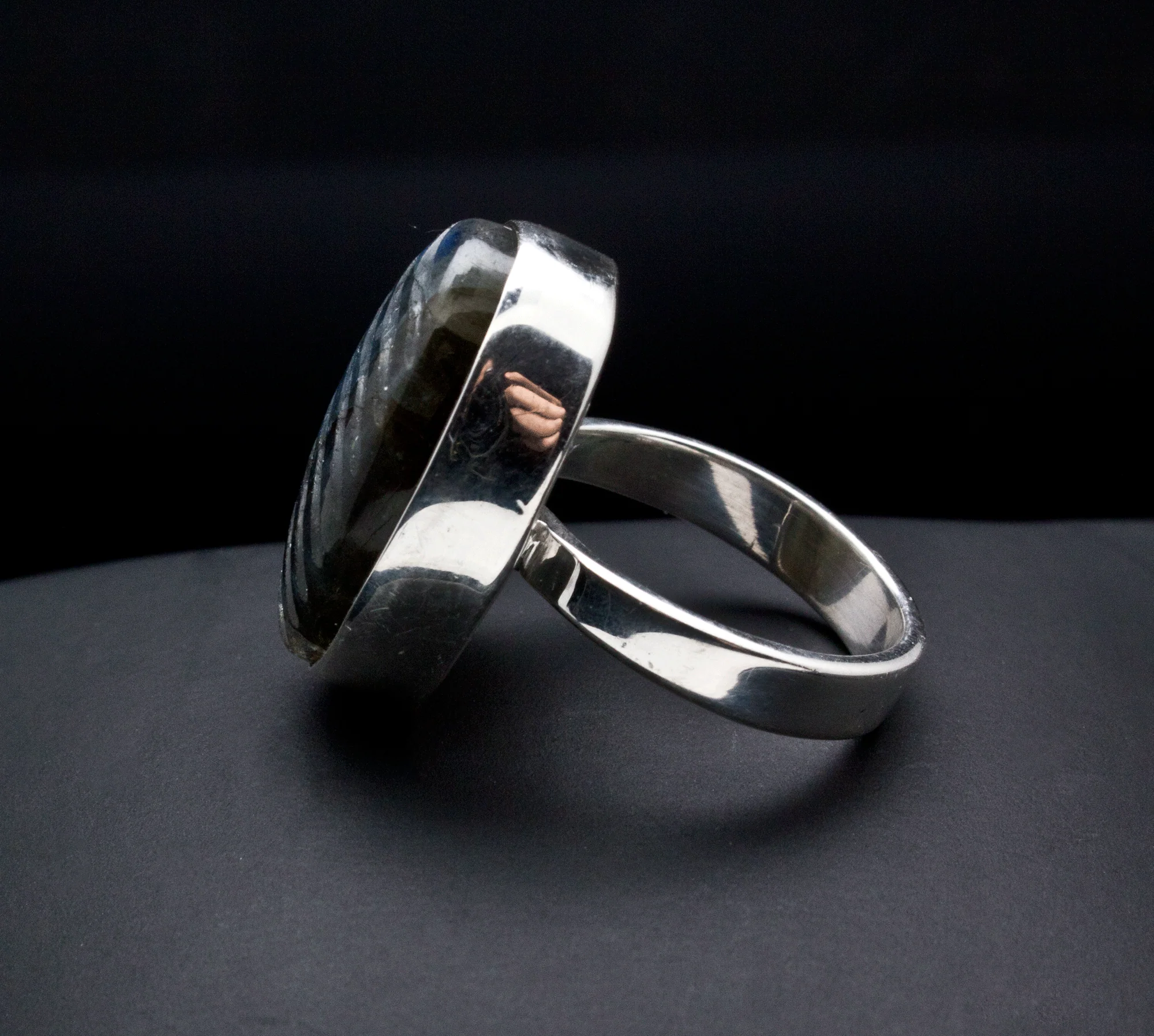 Sterling Silver Carved Labradorite Ring Size 6 - Image 3
