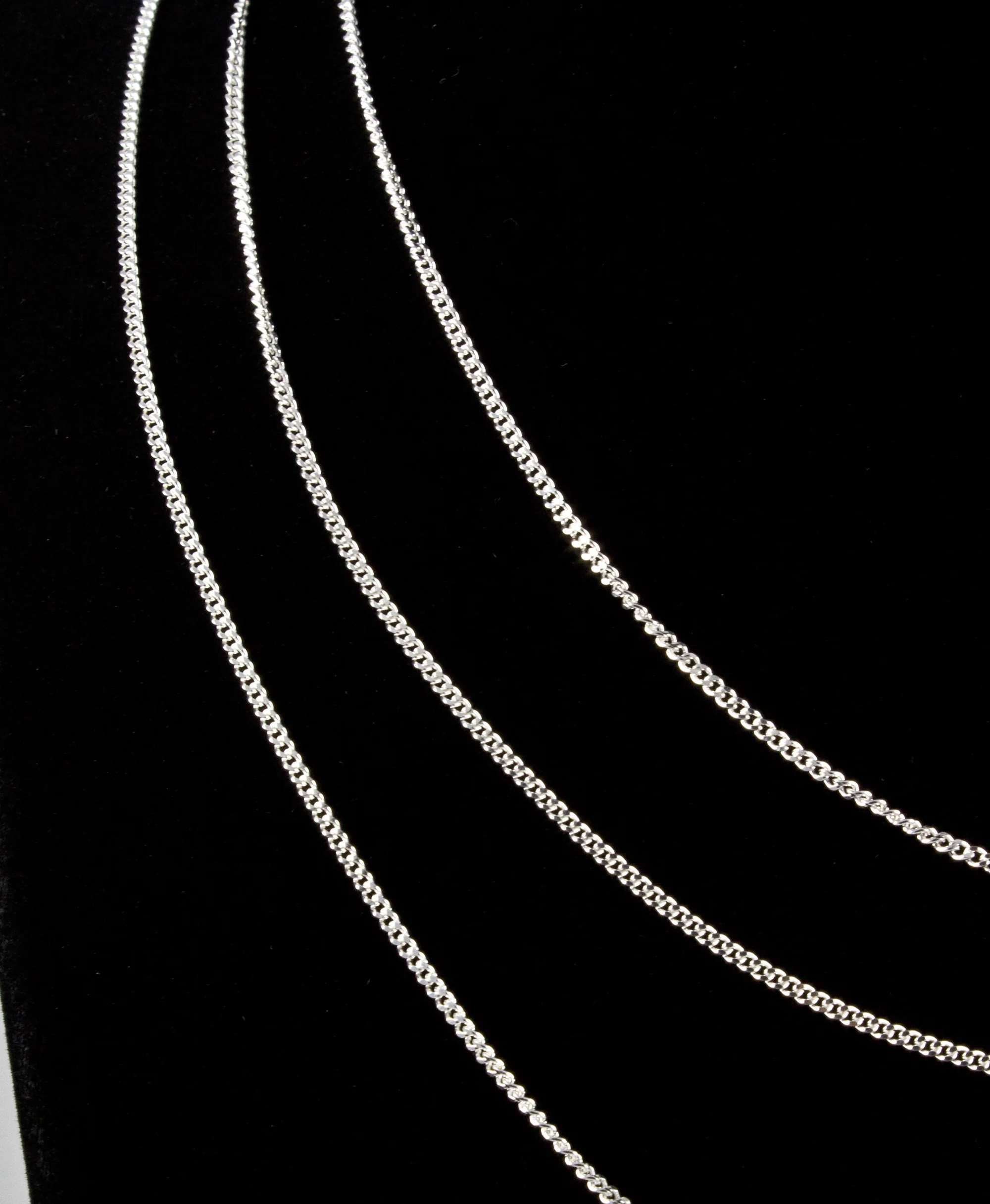 Sterling Silver Curb Chain 1.5mm - Image 2