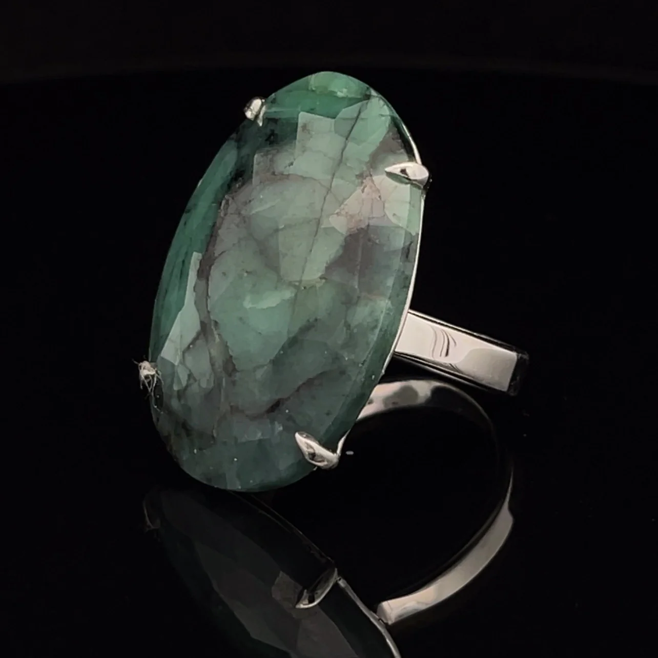 Sterling Silver Emerald Ring Size 9 - Image 3