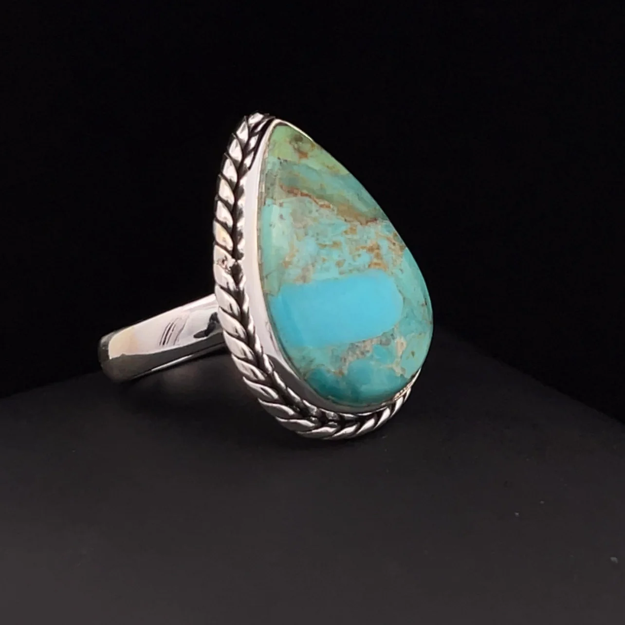 Sterling Silver Kingman Turquoise Ring Size 7 - Image 2
