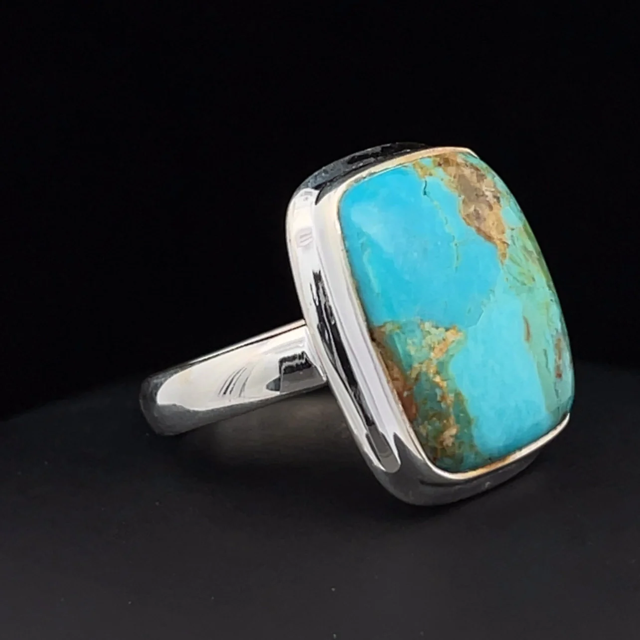 Sterling Silver Kingman Turquoise Ring Size 7 - Image 2