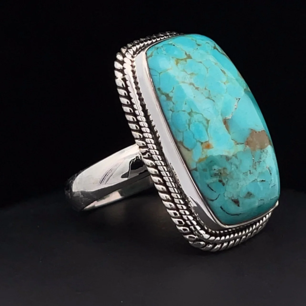 Sterling Silver Kingman Turquoise Ring Size 7 - Image 2