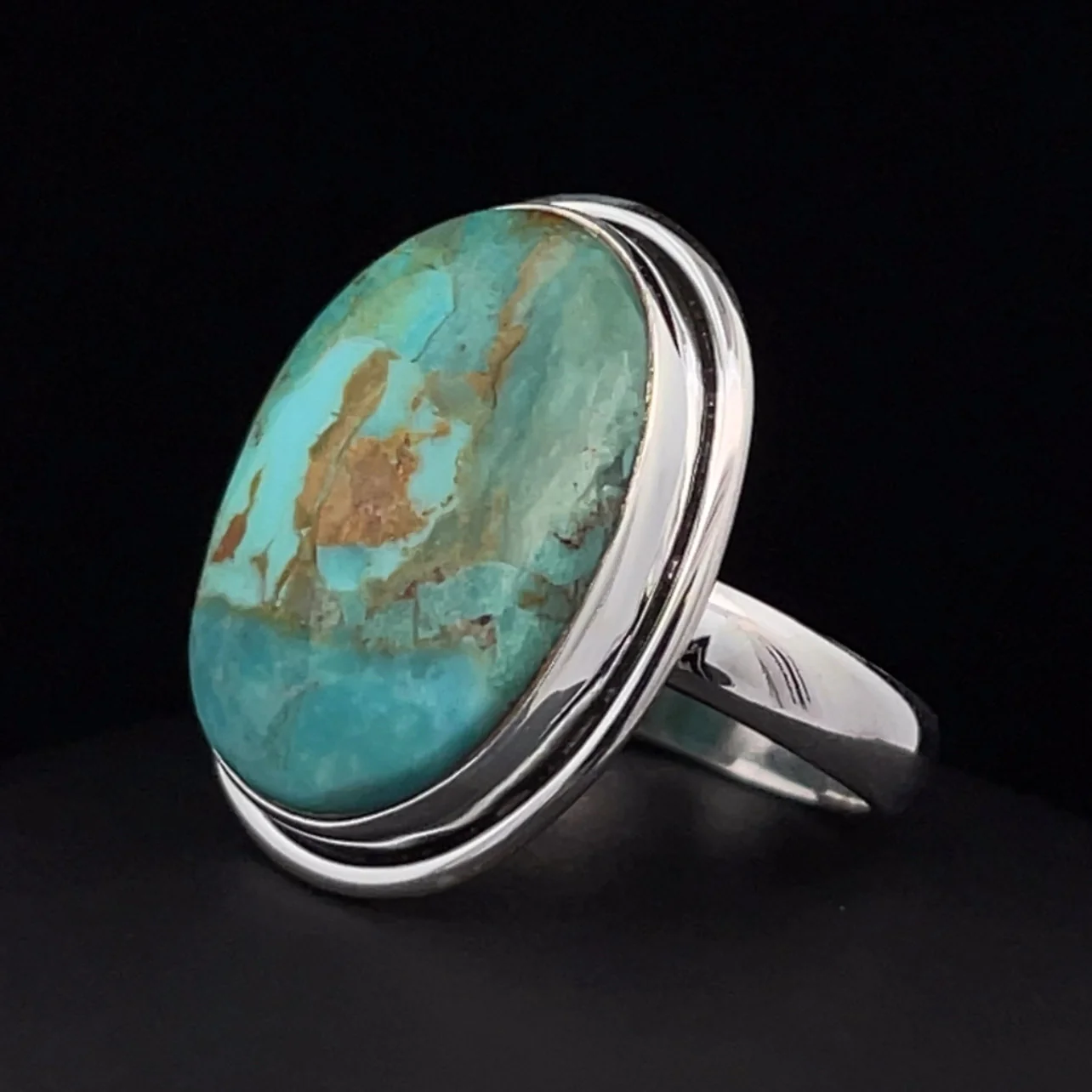 Sterling Silver Kingman Turquoise Ring Size 7 - Image 3
