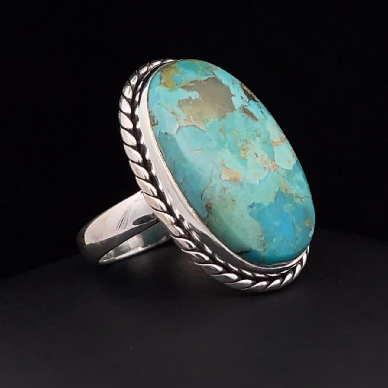 Sterling Silver Kingman Turquoise Ring Size 7 - Image 2