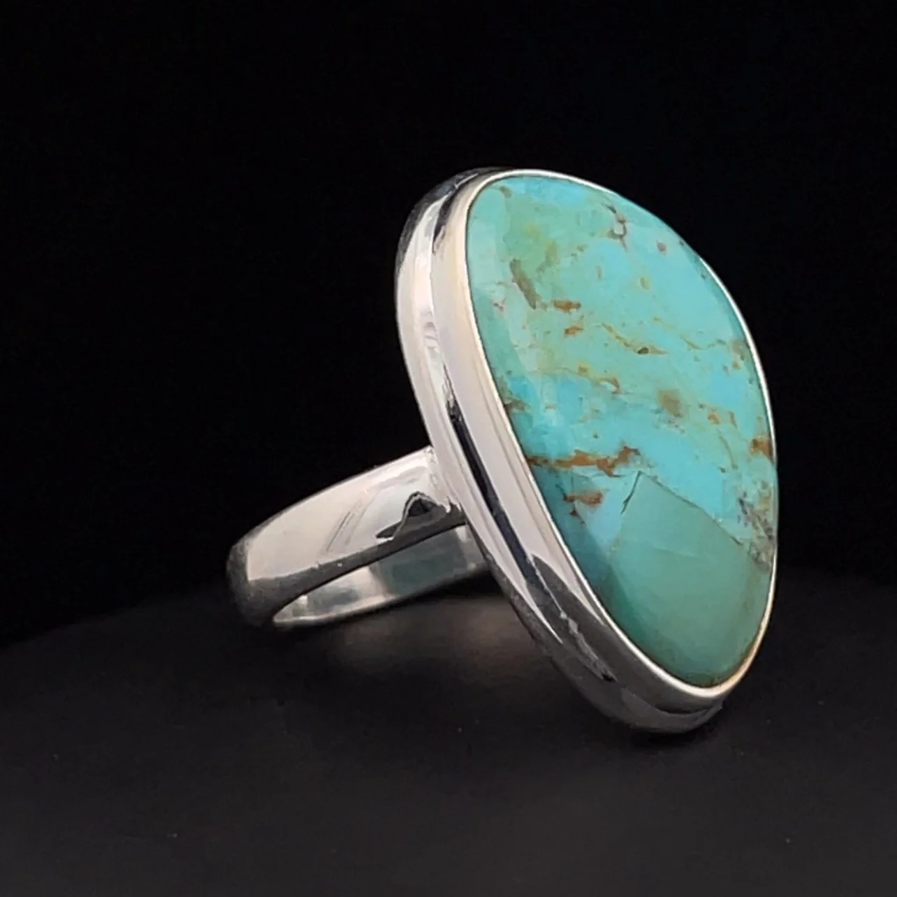 Sterling Silver Kingman Turquoise Ring Size 7 - Image 2