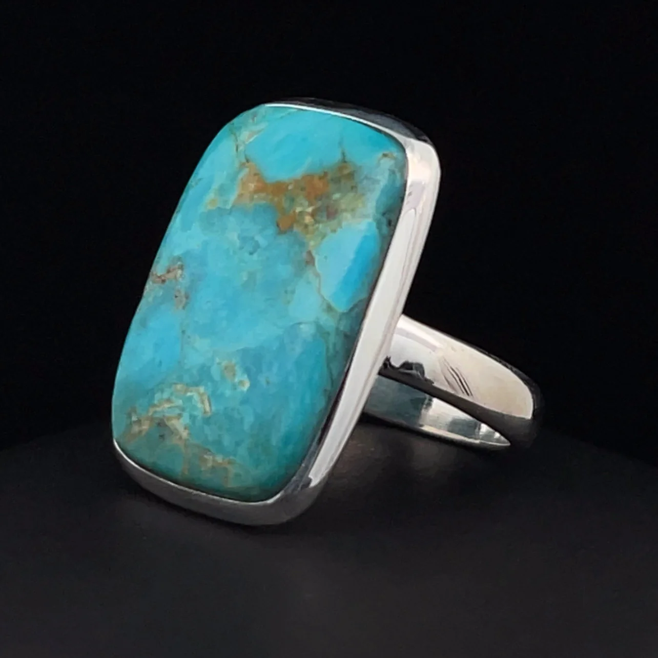 Sterling Silver Kingman Turquoise Ring Size 7 - Image 3