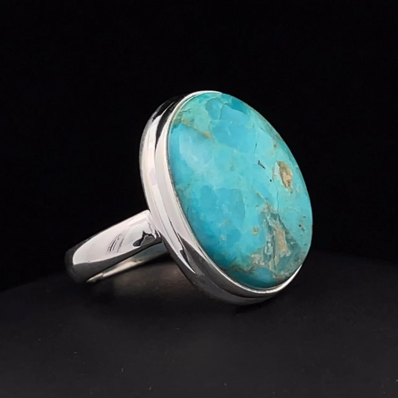 Sterling Silver Kingman Turquoise Ring Size 7 - Image 2
