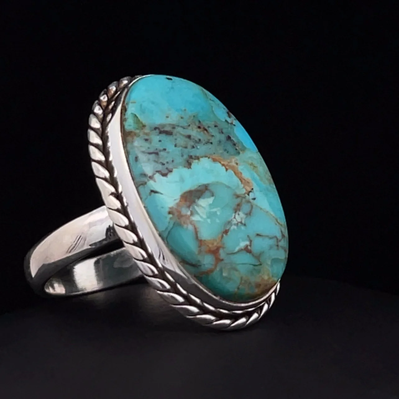 Sterling Silver Kingman Turquoise Ring Size 8 - Image 2