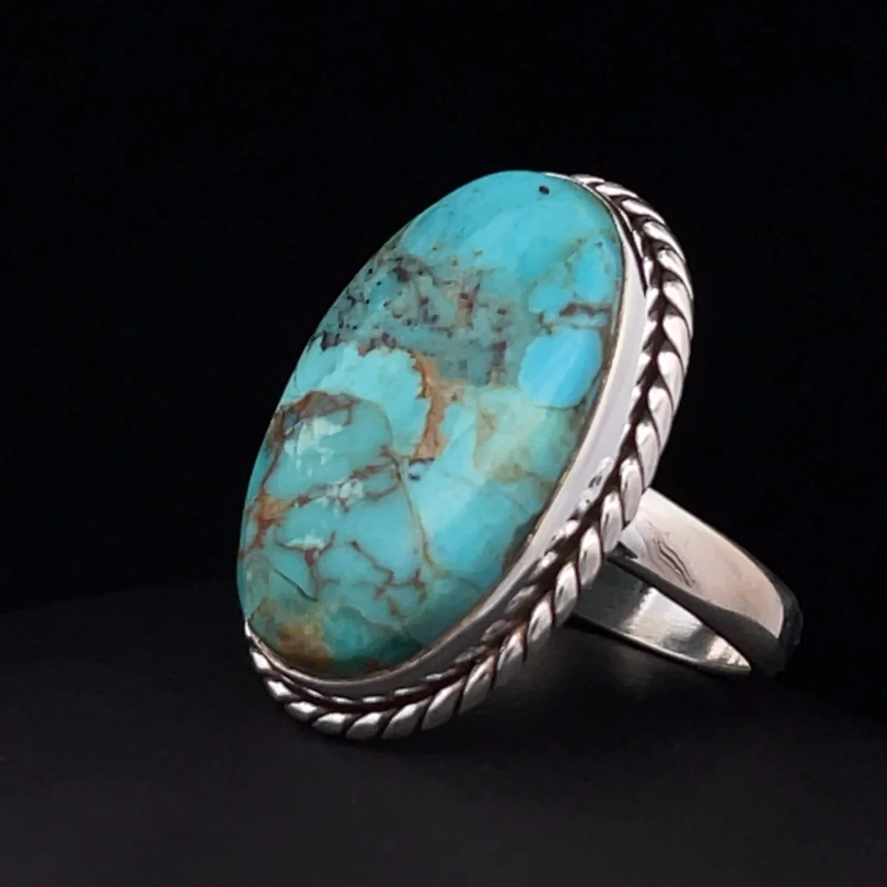 Sterling Silver Kingman Turquoise Ring Size 8 - Image 3