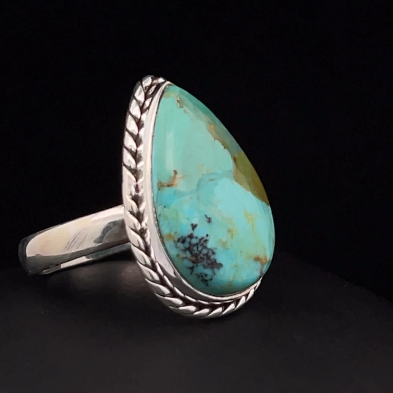 Sterling Silver Kingman Turquoise Ring Size 8 - Image 2