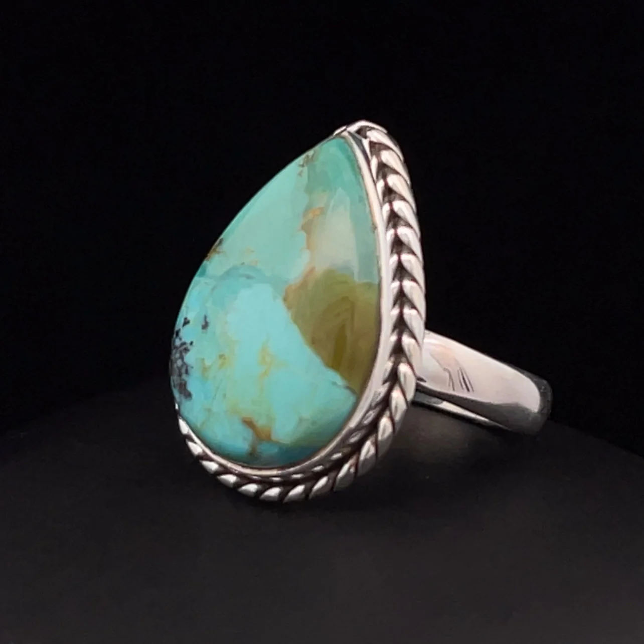 Sterling Silver Kingman Turquoise Ring Size 8 - Image 3