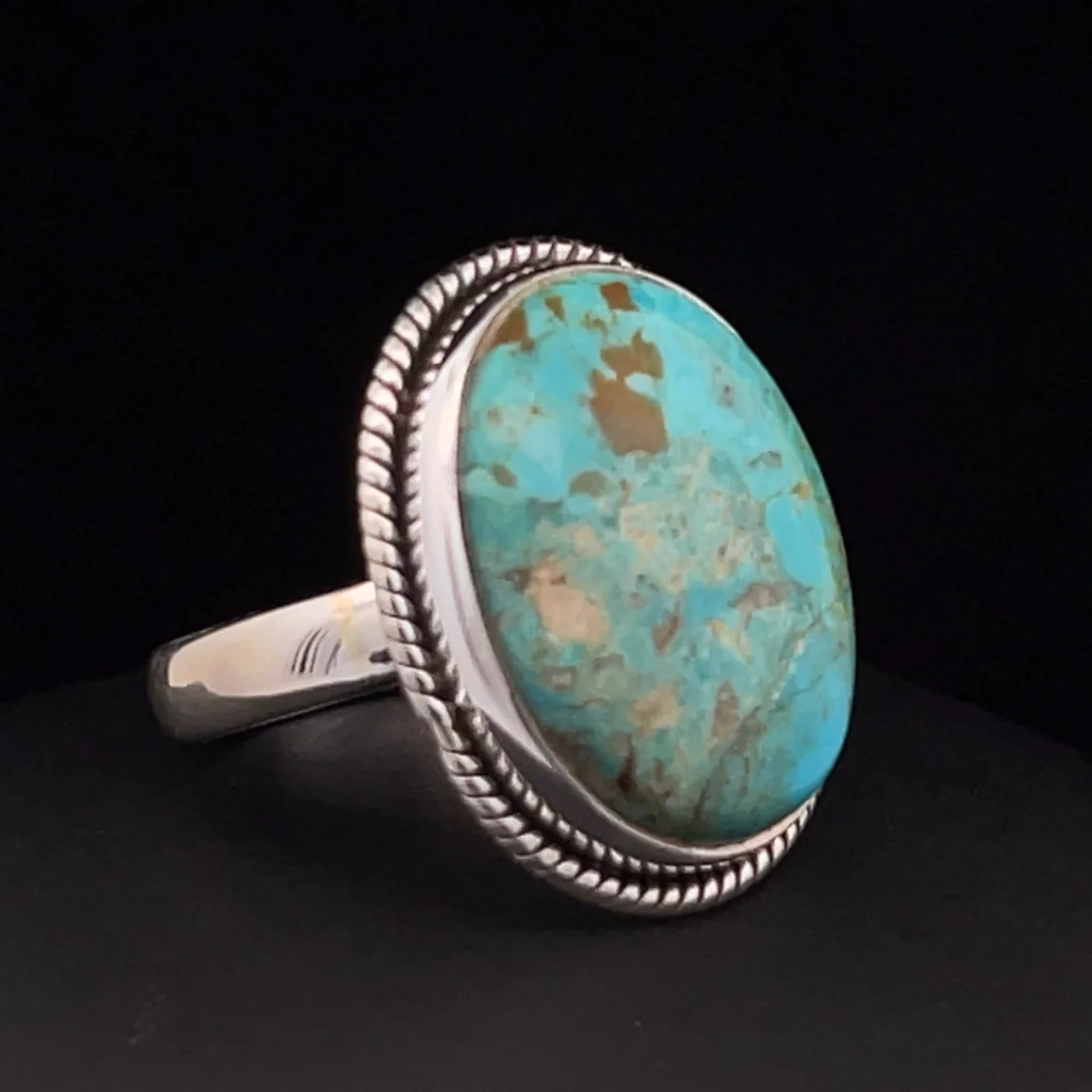 Sterling Silver Kingman Turquoise Ring Size 8 - Image 2