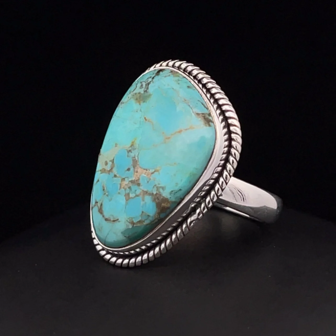 Sterling Silver Kingman Turquoise Ring Size 8 - Image 3