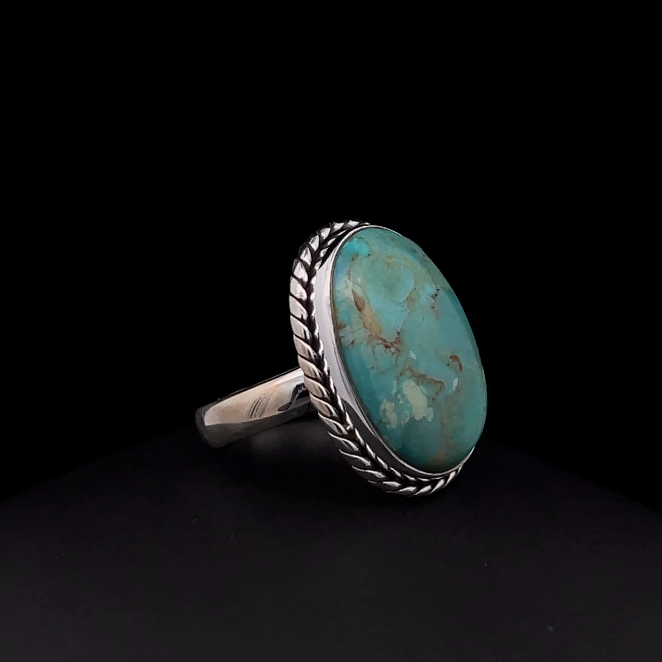 Sterling Silver Kingman Turquoise Ring Size 7 - Image 2