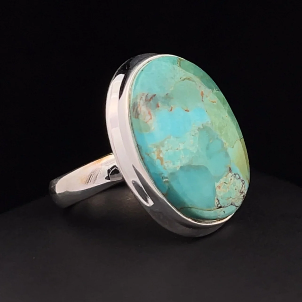 Sterling Silver Kingman Turquoise Ring Size 7 - Image 2