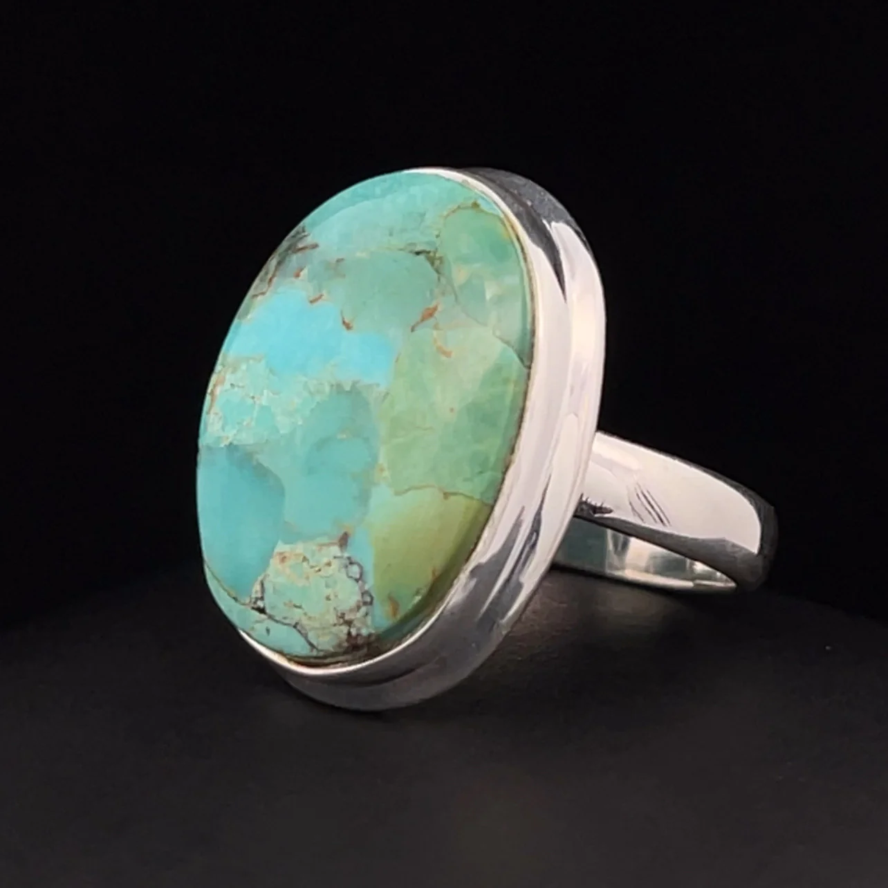 Sterling Silver Kingman Turquoise Ring Size 7 - Image 3