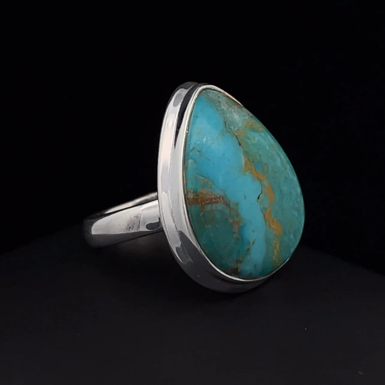 Sterling Silver Kingman Turquoise Ring Size 7 - Image 2