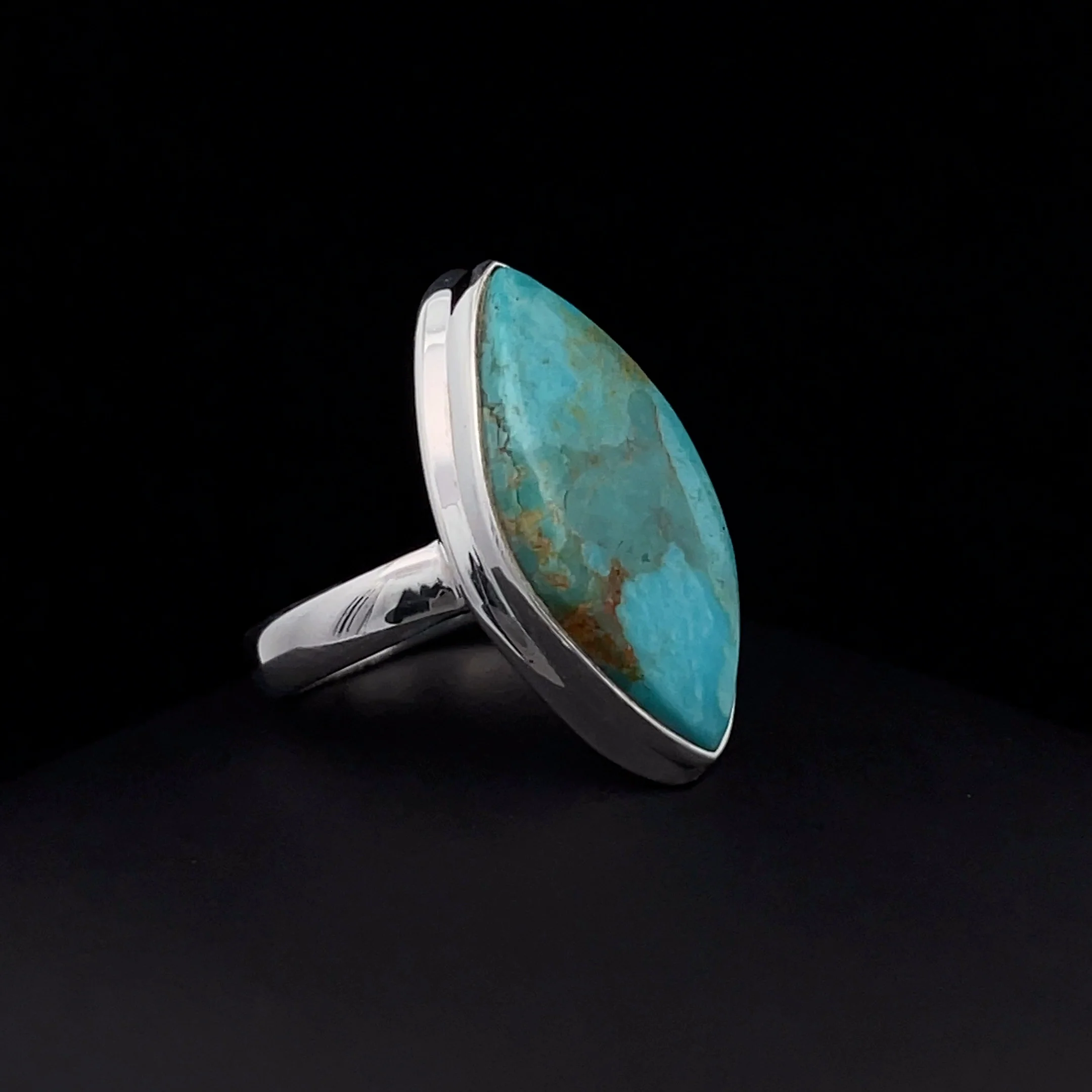 Sterling Silver Kingman Turquoise Ring Size 7 - Image 2
