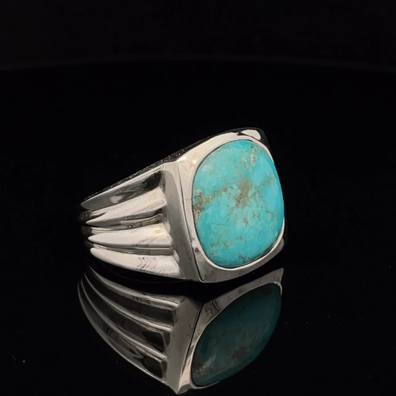 Sterling Silver Kingman Turquoise Ring Size 10 - Image 2