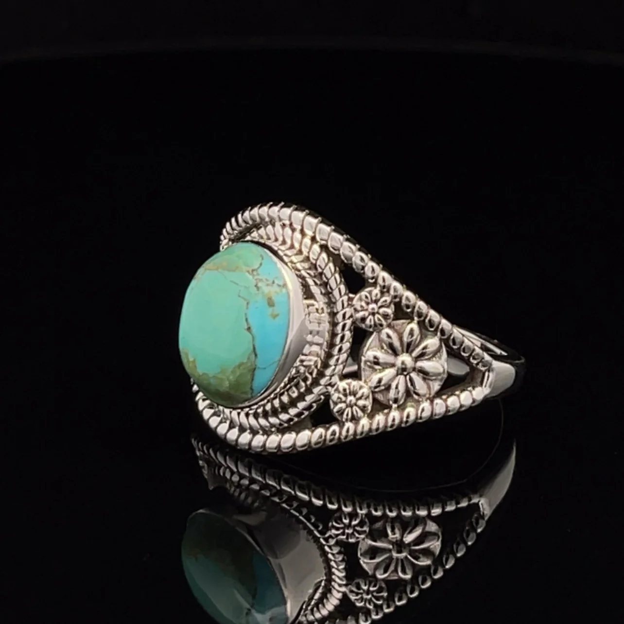 Sterling Silver Kingman Turquoise Ring Size 10 - Image 3