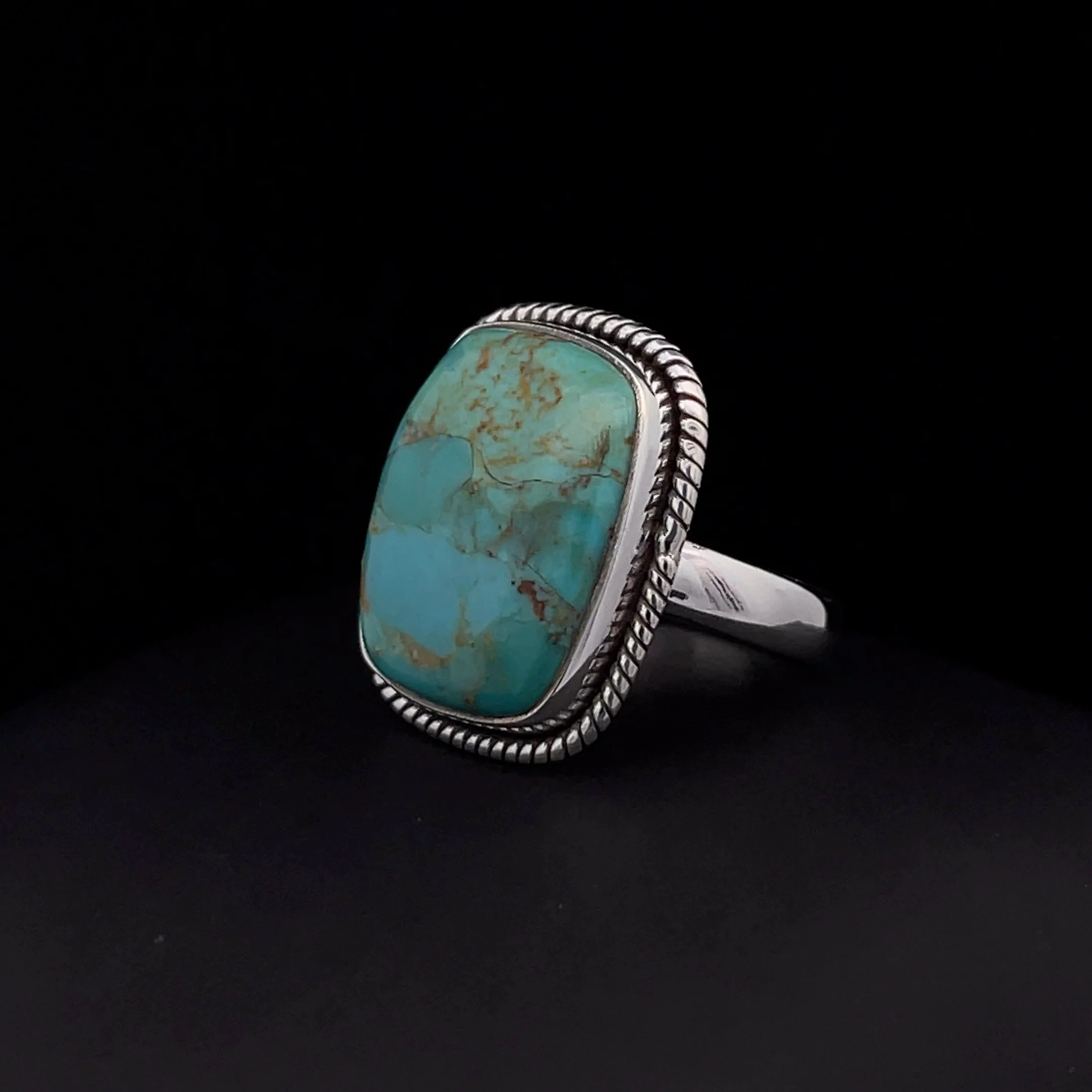 Sterling Silver Kingman Turquoise Ring Size 7 - Image 3