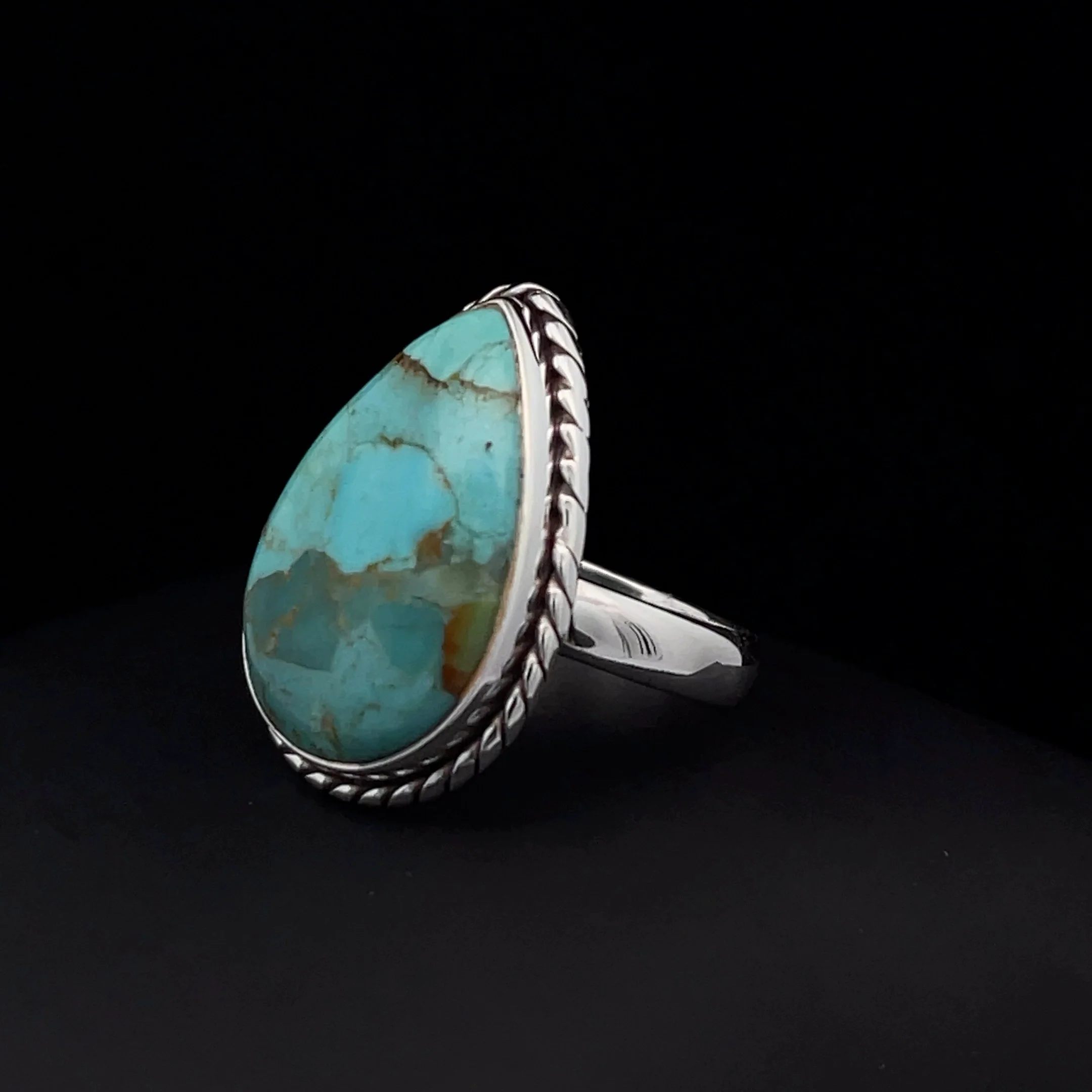 Sterling Silver Kingman Turquoise Ring Size 7 - Image 3