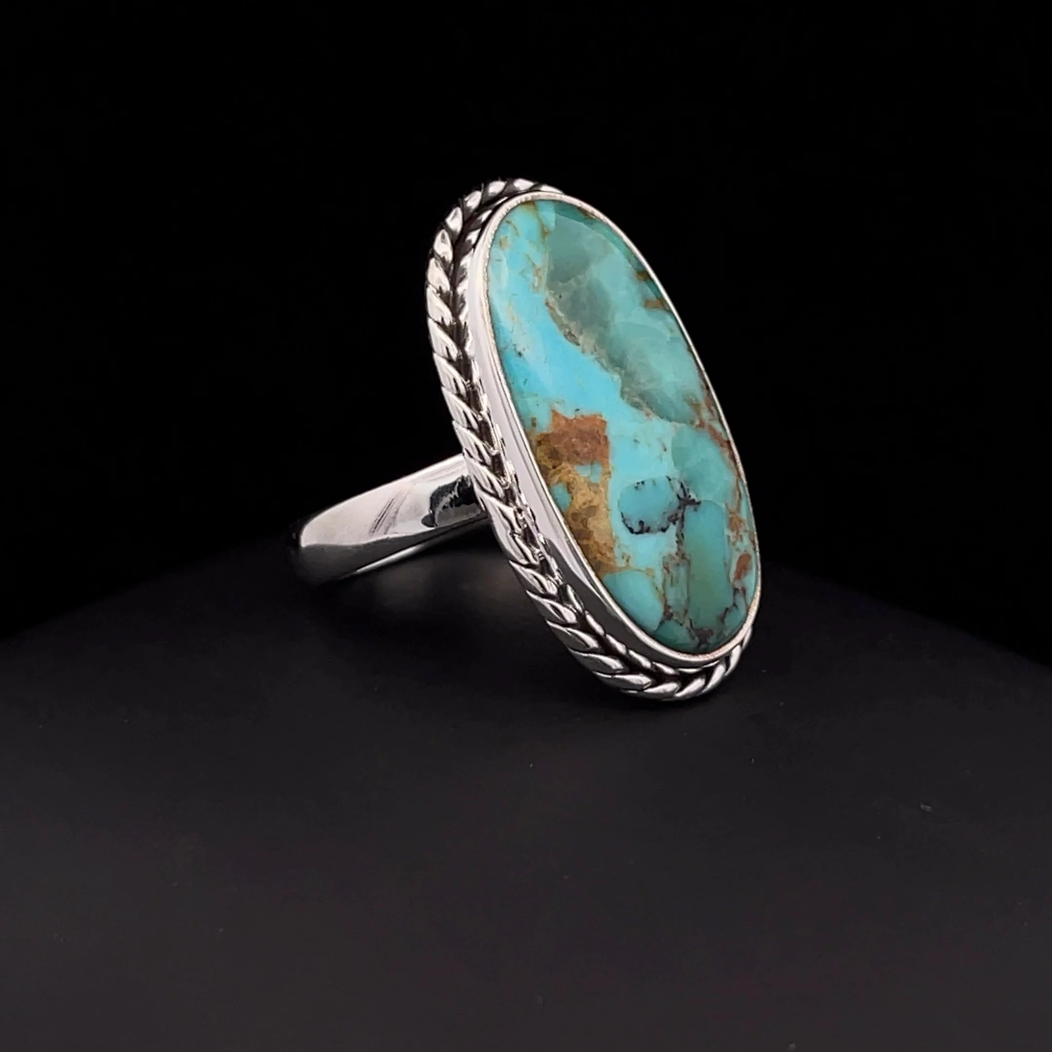 Sterling Silver Kingman Turquoise Ring Size 7 - Image 2