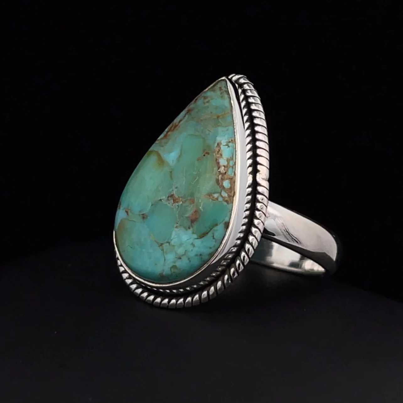 Sterling Silver Kingman Turquoise Ring Size 7 - Image 3