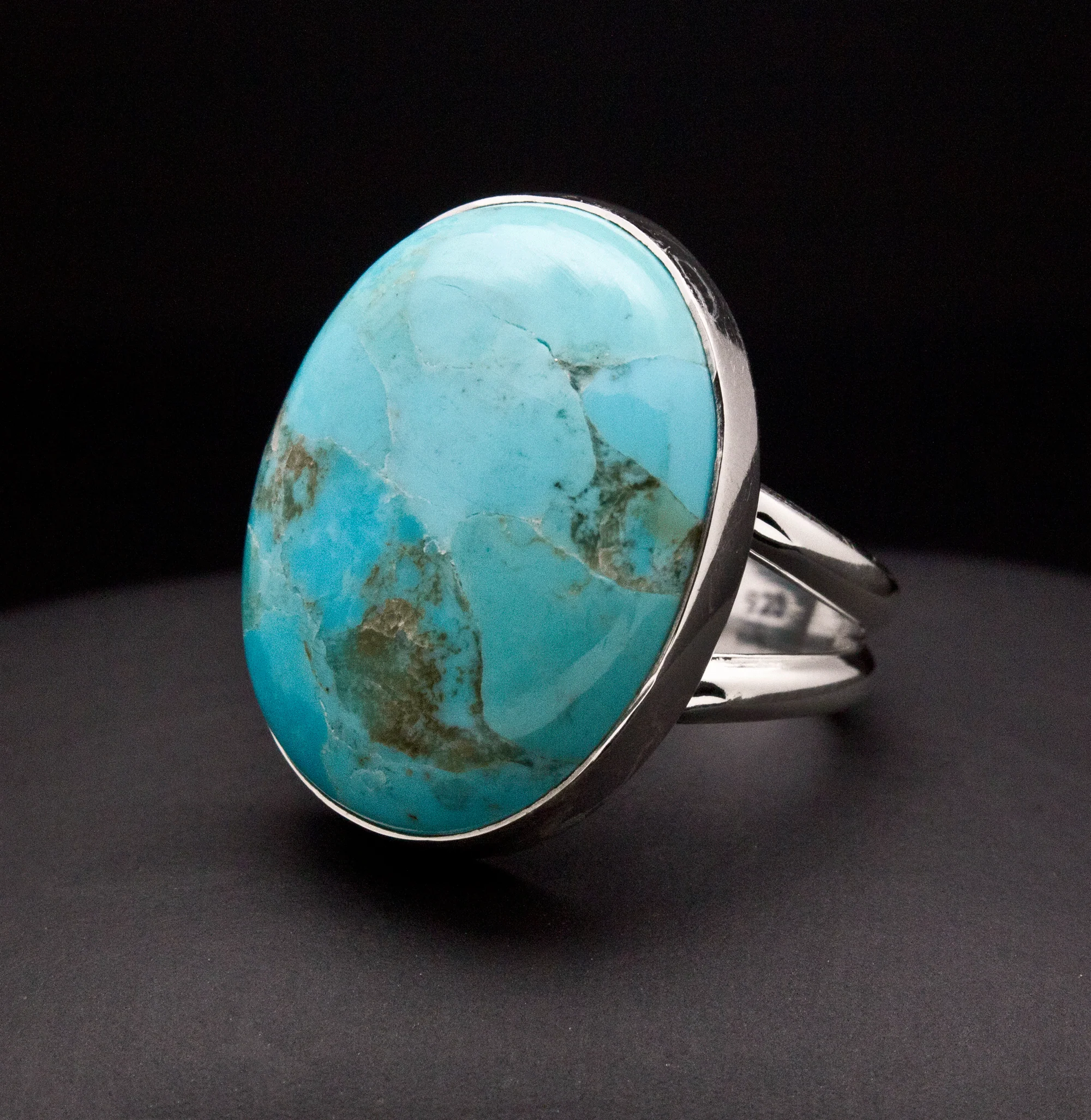 Sterling Silver Kingman Turquoise Ring Size 7 - Image 2