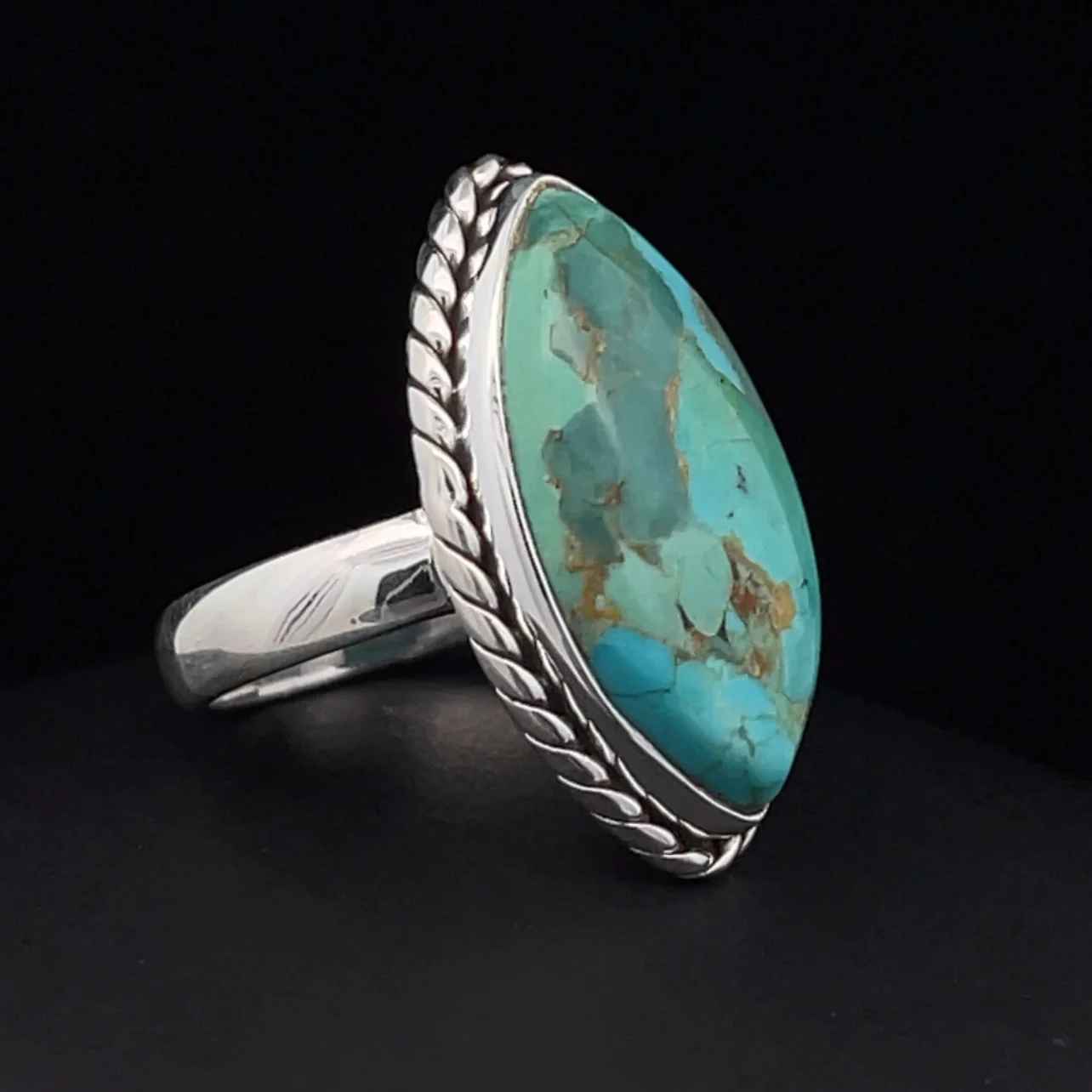 Sterling Silver Kingman Turquoise Ring Size 6.5 - Image 2