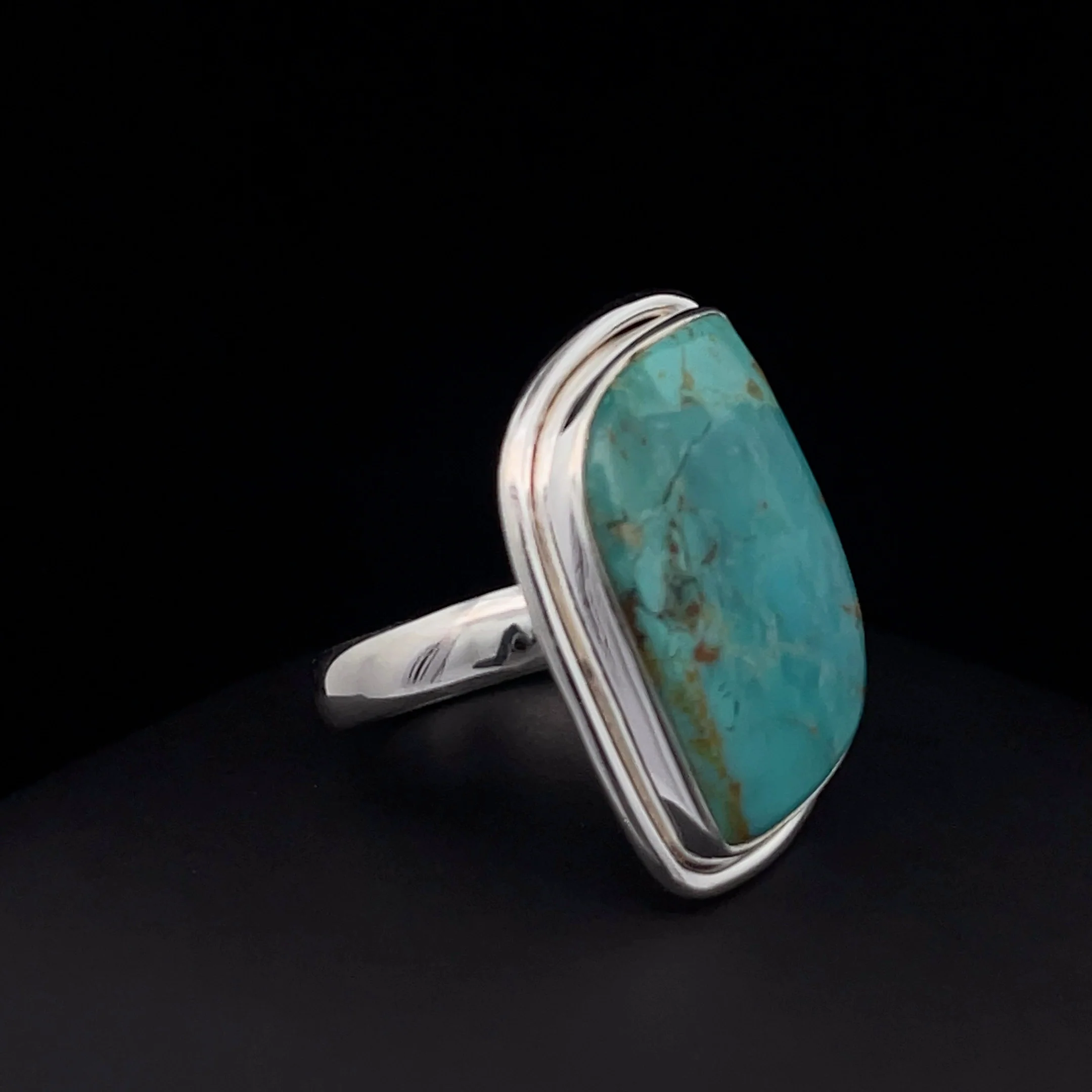 Sterling Silver Kingman Turquoise Ring Size 7 - Image 2