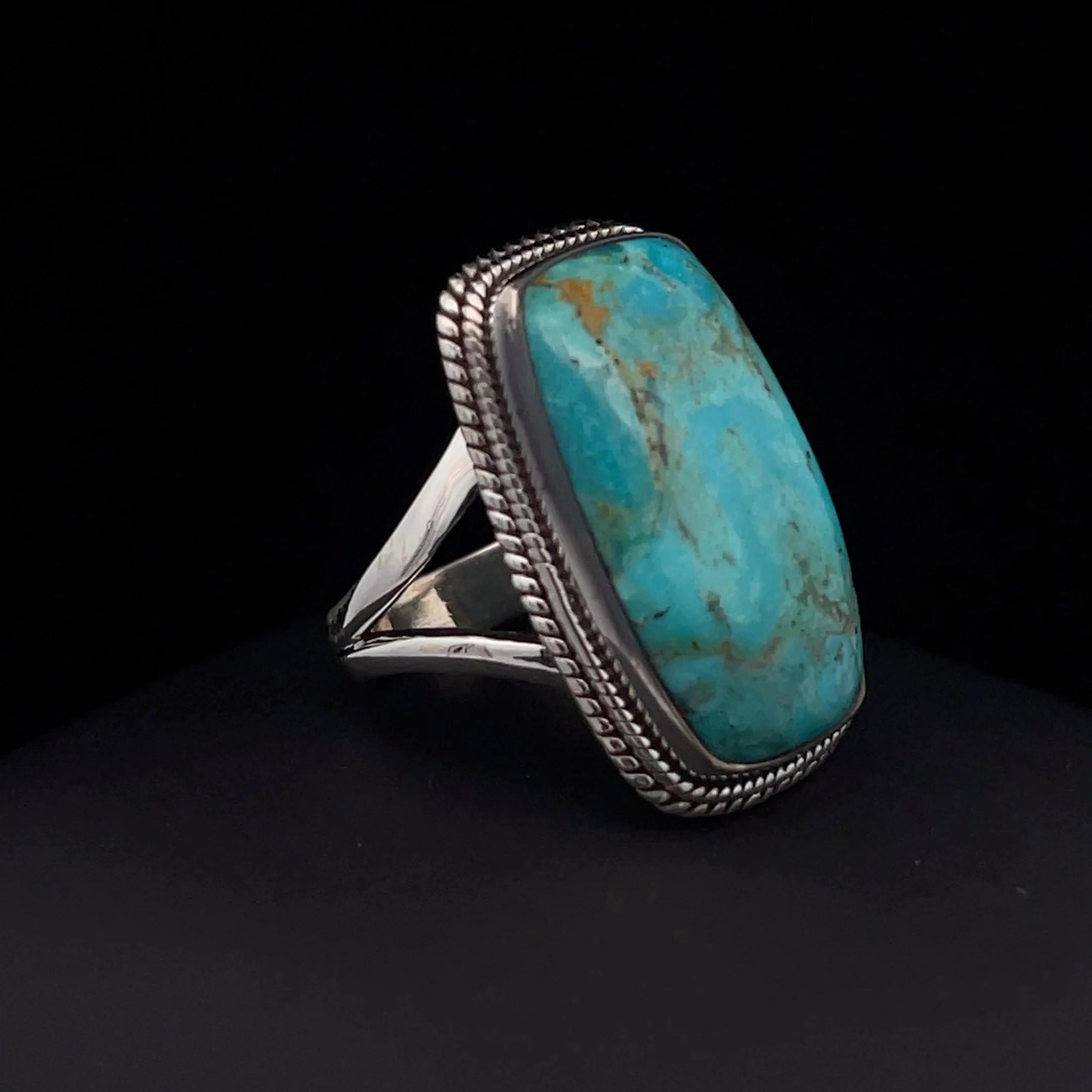 Sterling Silver Kingman Turquoise Ring Size 7 - Image 2