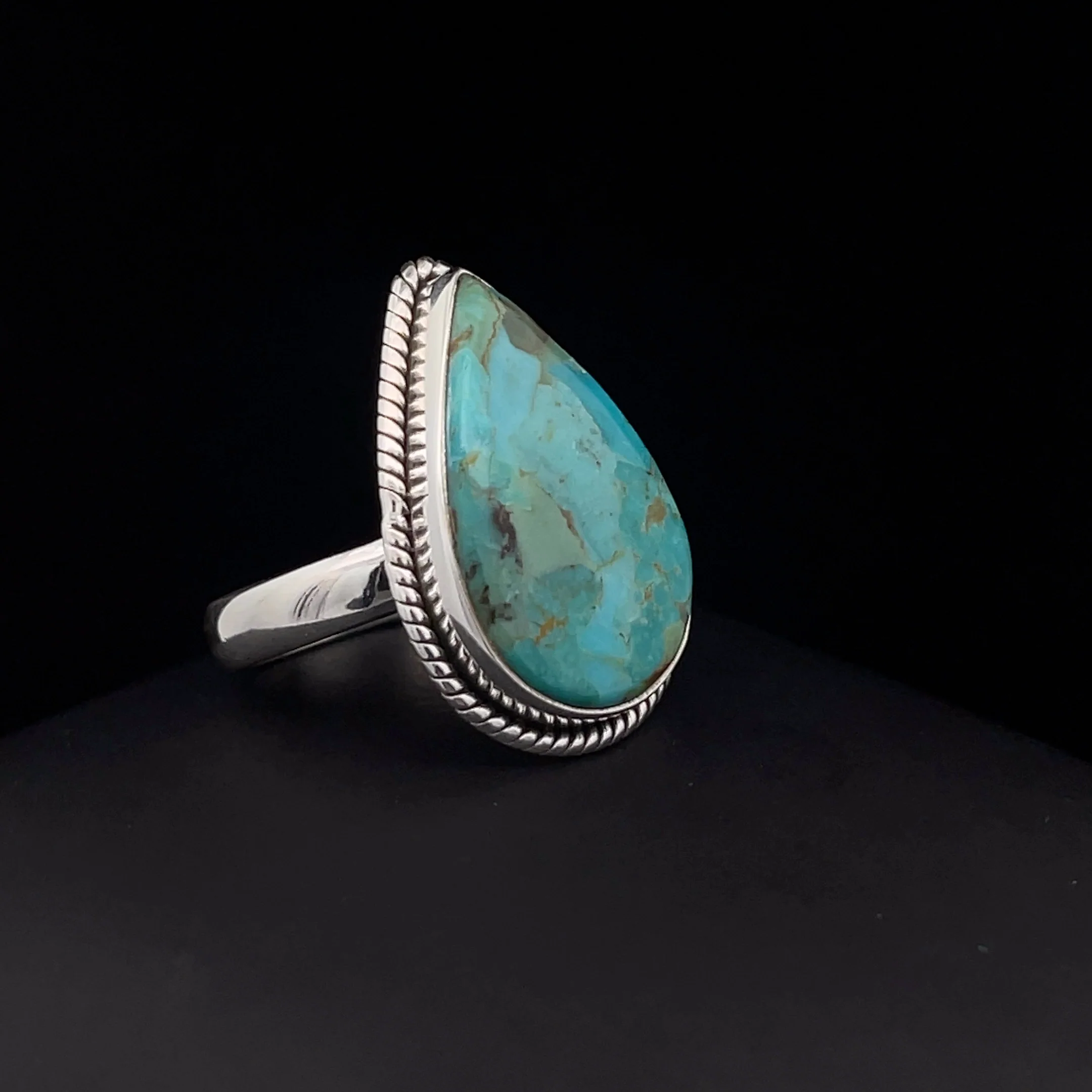 Sterling Silver Kingman Turquoise Ring Size 7 - Image 2