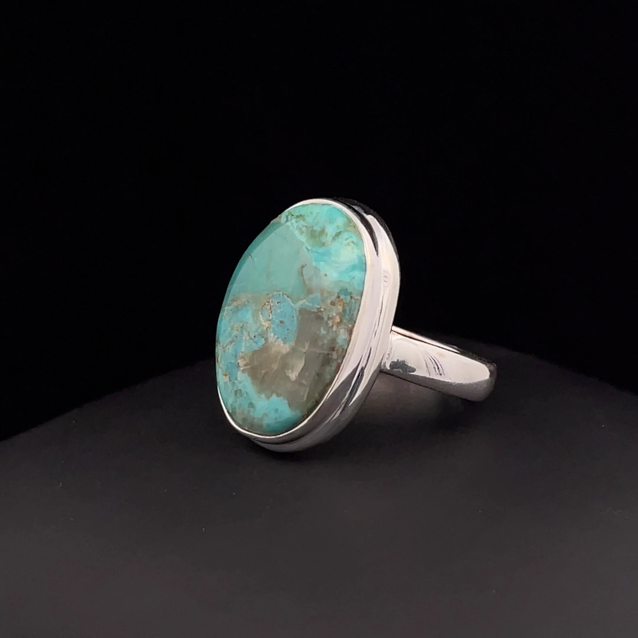Sterling Silver Kingman Turquoise Ring Size 7 - Image 3