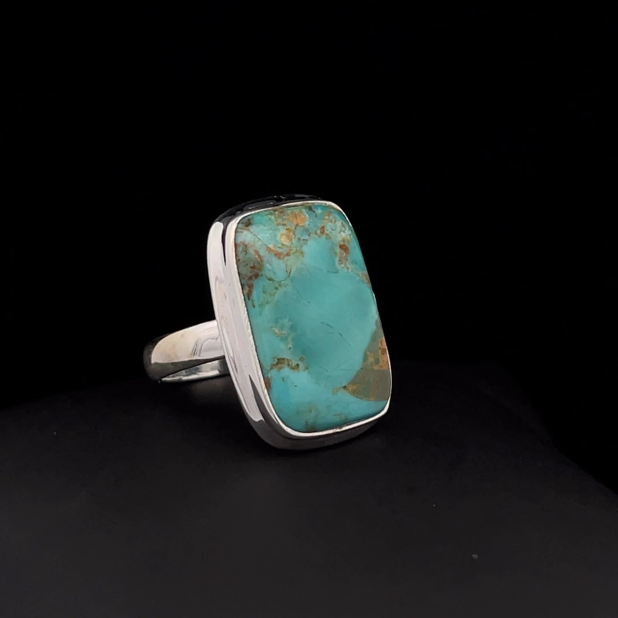 Sterling Silver Kingman Turquoise Ring Size 7 - Image 2